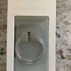Sterling silver 925 hoop earrings. NWT. NIP.